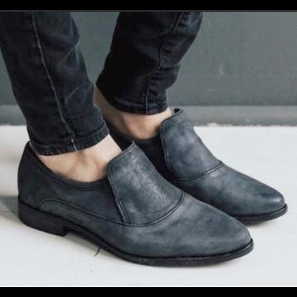 SOLD ✅ Free People Brady Leather Slip On Loafer - Picture 2 of 13